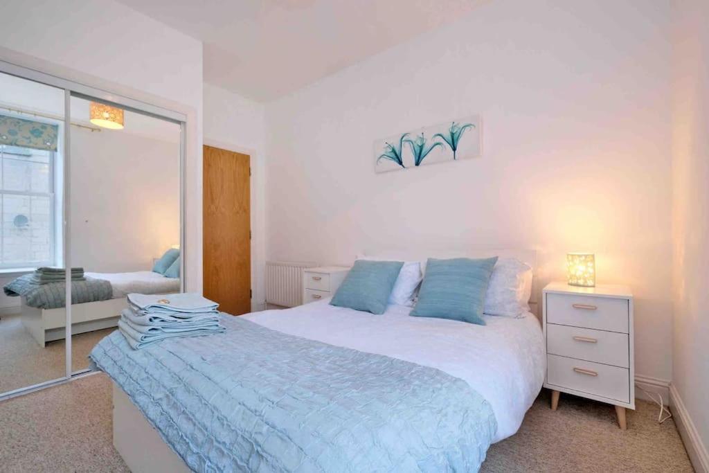 Modern & Spacious Apartment In City Centre Aberdeen Exterior photo